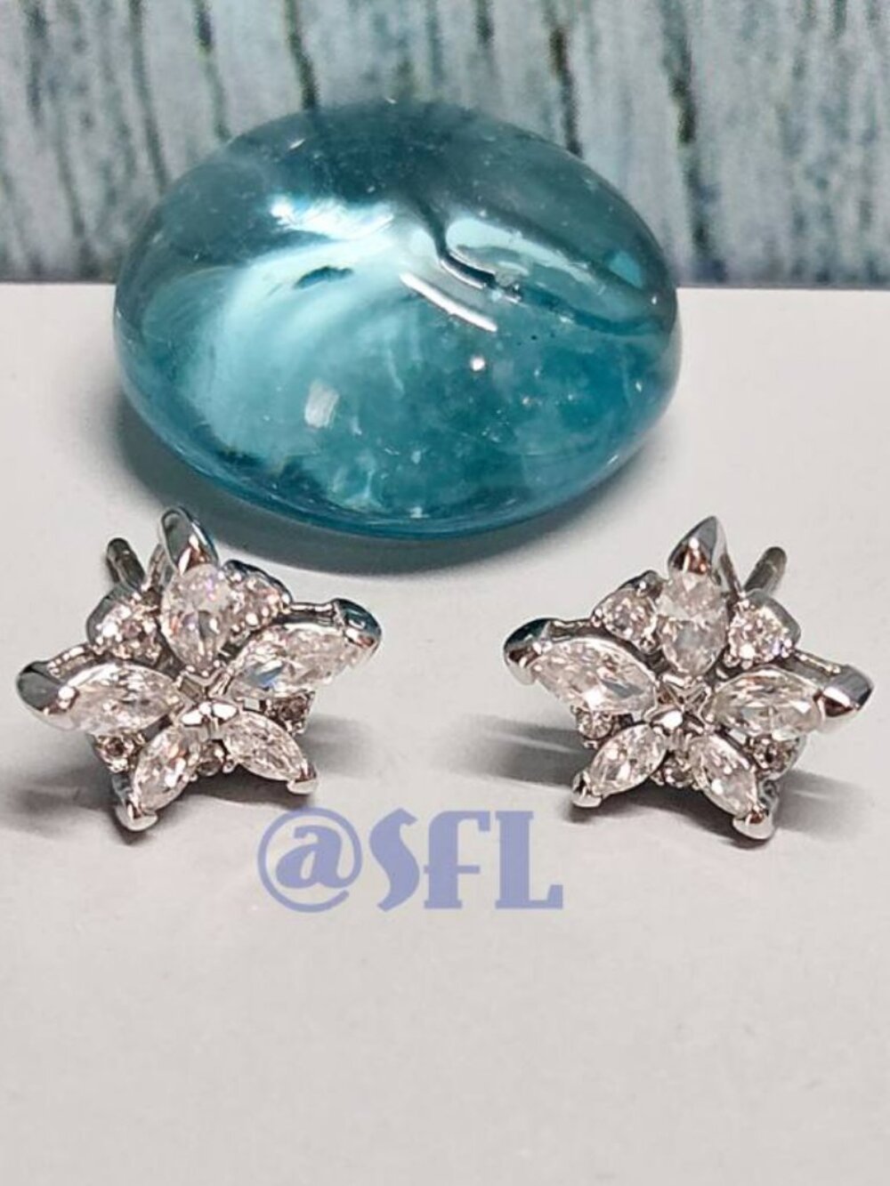 Authentic Swarovski Flower Star Stud Earrings Silver Tone Rhodium Plated